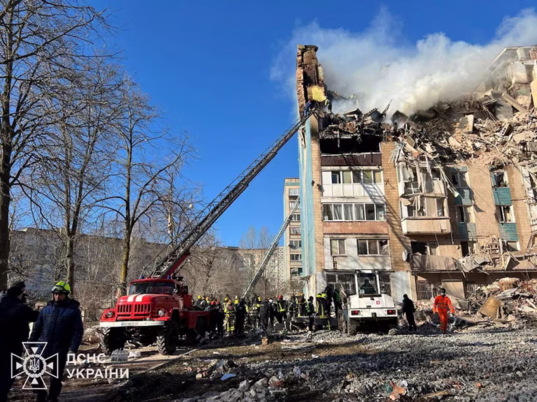Twenty-Five Killed in Russian Strike on Apartment Buildings in West Ukraine