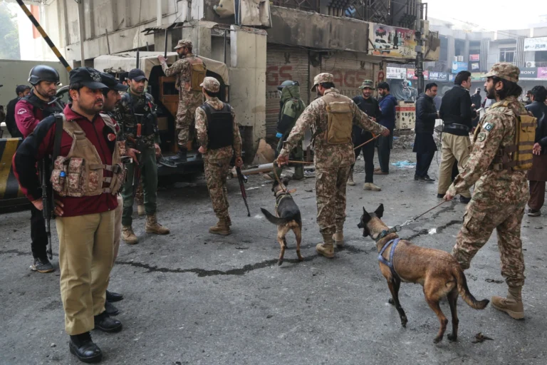 Suicide Bombers Storm Pakistani Security Command Center in Peshawar, Killing Officers and Escalating Regional Tensions