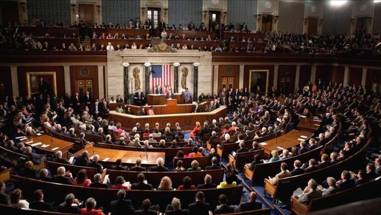 Senate advances bill to end government shutdown despite Democratic divisions over health care subsidies