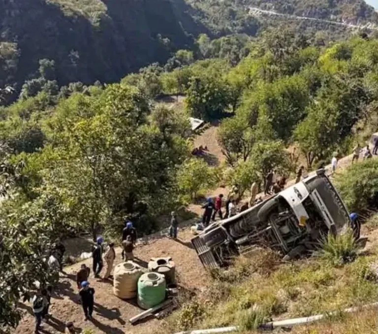Tourist Bus Plunges 230 Feet Into Gorge in Northern India, Killing at Least 5 as Race to Save Survivors Unfolds