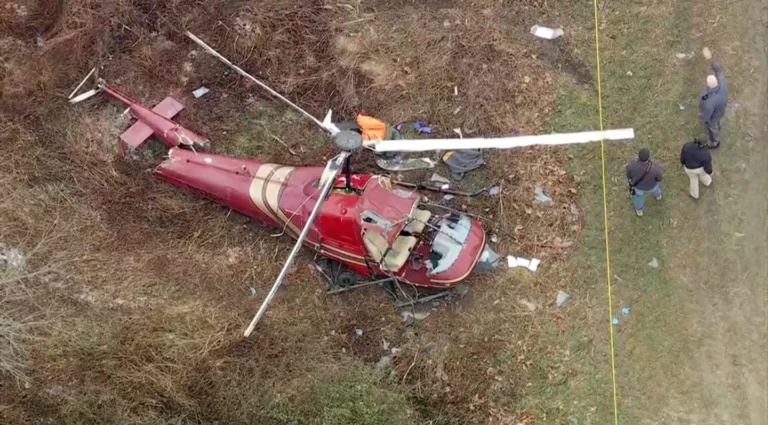 Midair helicopter collision over New Jersey town kills 1 pilot, leaves another critically hurt