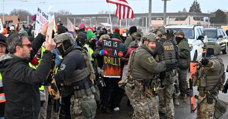 Anti-ICE Protests Sweep U.S. Cities After Fatal Minneapolis Shooting and Portland Incident