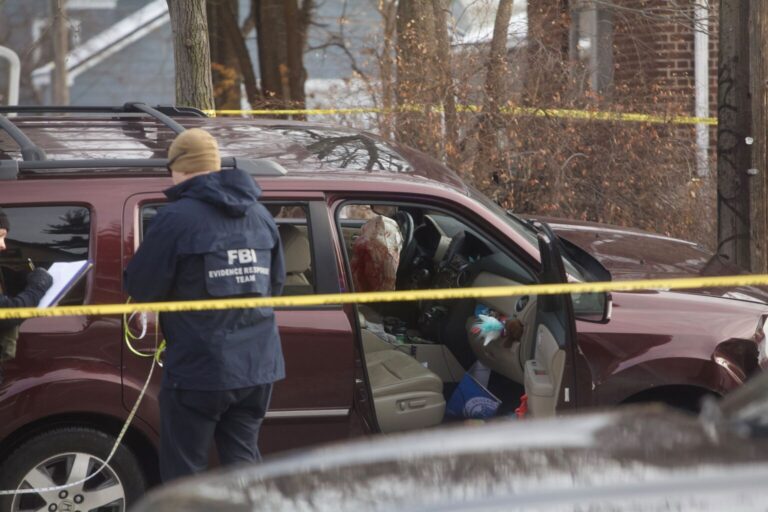 ICE Agent Fatally Shoots Minneapolis Woman in Face During Immigration Raid as Mayor Demands Federal Forces ‘Get the Fuck Out’