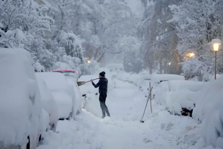 Severe Snowstorm Paralyzes Travel Across Europe as Amsterdam and Paris Grind to a Halt