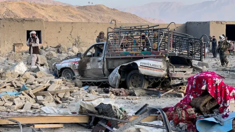 Pakistan–Afghanistan Border Clashes Escalate as Civilian Areas Hit by Shelling