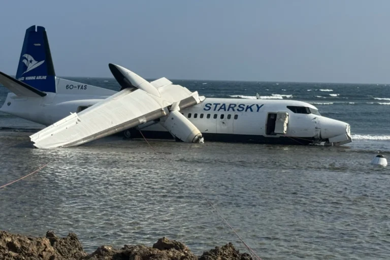 Passenger Plane Skids Off Runway Into Shallow Sea During Emergency Landing at Somalia’s Main Airport