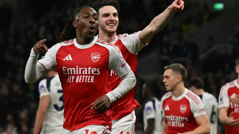 Arsenal Thrash Tottenham 4-1 as Eze and Gyökeres Ignite Title Push; Liverpool Edge Forest Late