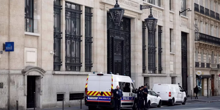 French Police Foil Suspected Bomb Plot Near Bank of America Site in Paris