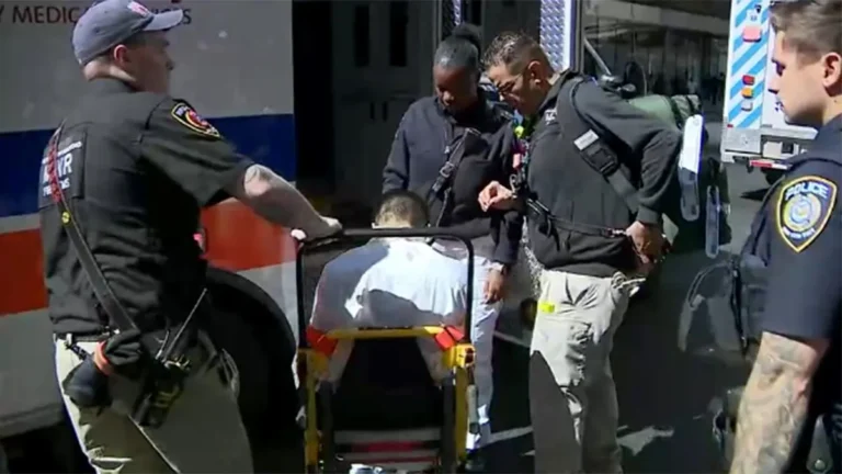 Police fatally shoot knife attacker after subway stabbings injure 3 at Grand Central