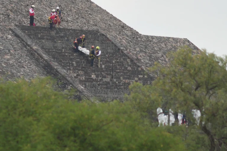 Gunman Opens Fire at Historic Pyramids Near Mexico City, Killing Canadian Tourist and Injuring 6