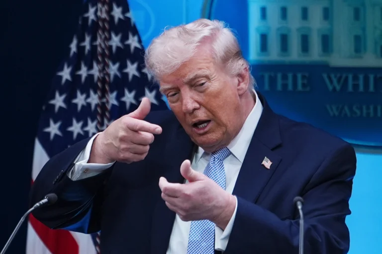 Trump Says He Is Unconcerned About War Crime Claims, Threatens Swift Destruction of Iran Infrastructure