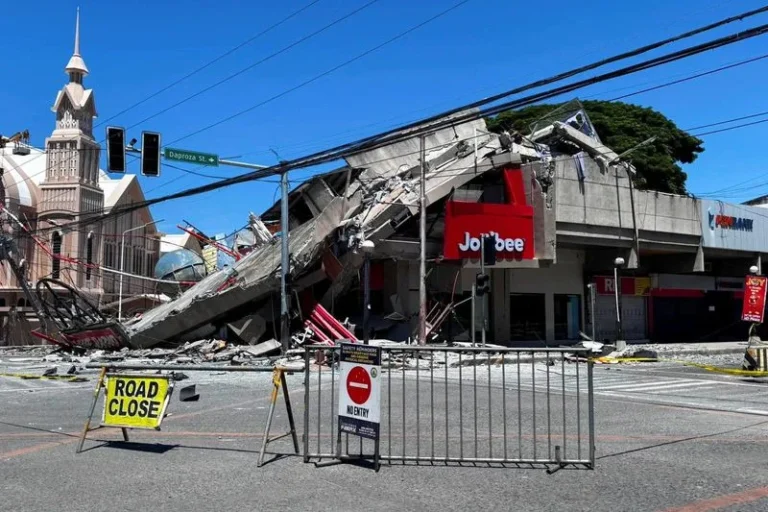 Powerful 7.8 Magnitude Earthquake Kills at Least 32 in Southern Philippines, Triggers Tsunami Alerts