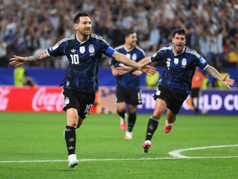 Messi Sets Historic World Cup Scoring Streak as Argentina Complete Perfect Group Stage With Jordan Victory