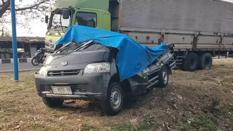 Indonesia Highway Crash Kills 13 Wedding Guests in Tragic Truck Collision