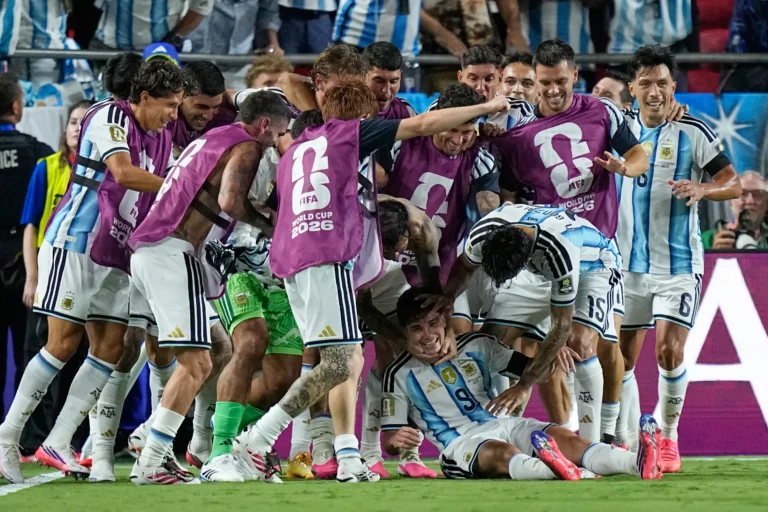 Julian Alvarez Fires Argentina Past Switzerland in Extra Time to Set Up World Cup Semifinal Against England