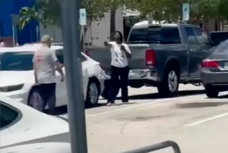 Florida Woman Fatally Shoots Army Veteran in Walmart Parking Dispute